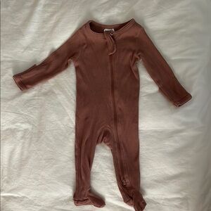 Mebie baby ribbed footed sleep & play size 3-6 months